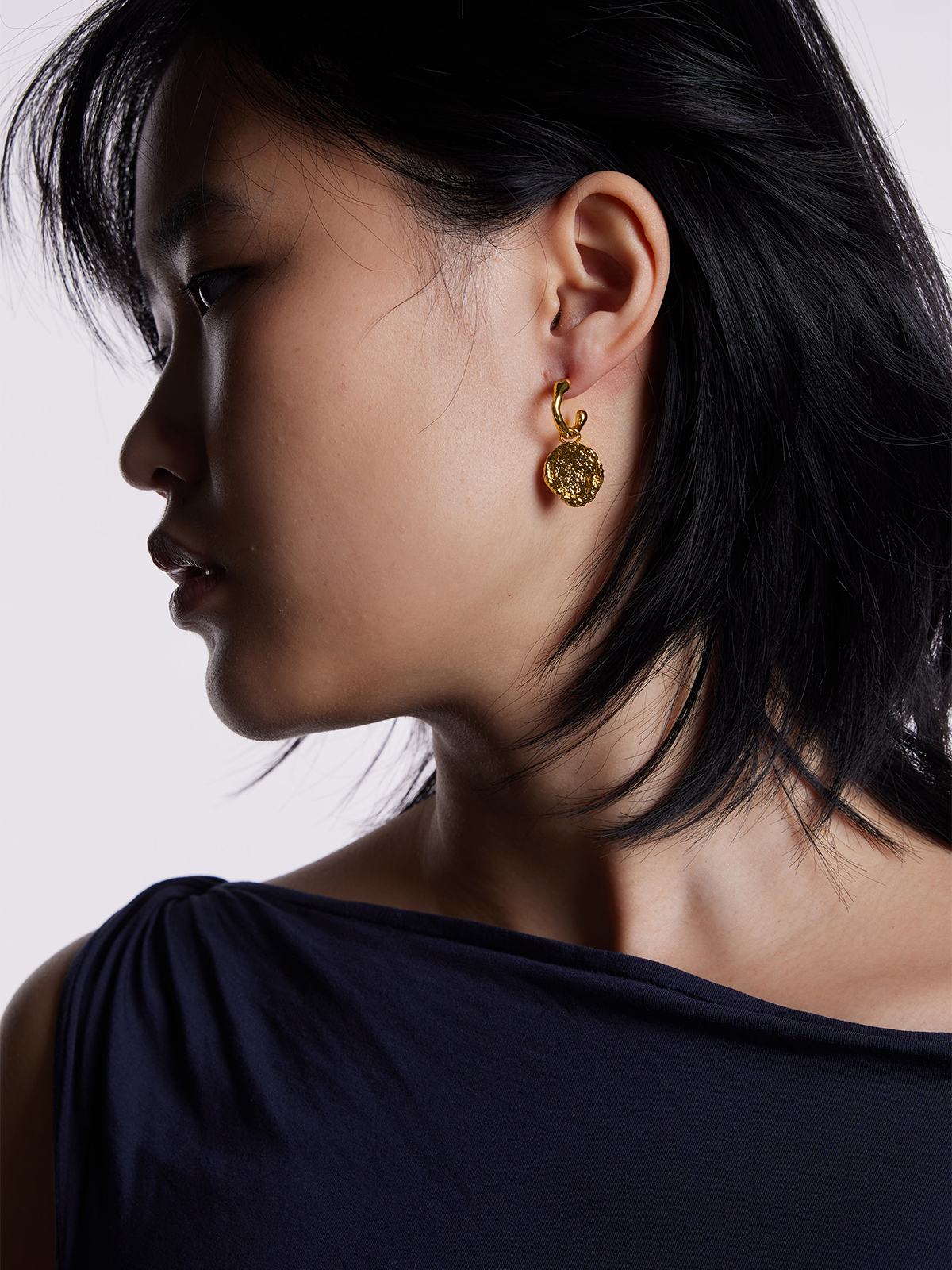 Ginger Loop — Drop Earrings (Gold) - Image 3
