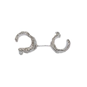 Ginger Loop — Linked Curve Ring (Silver)